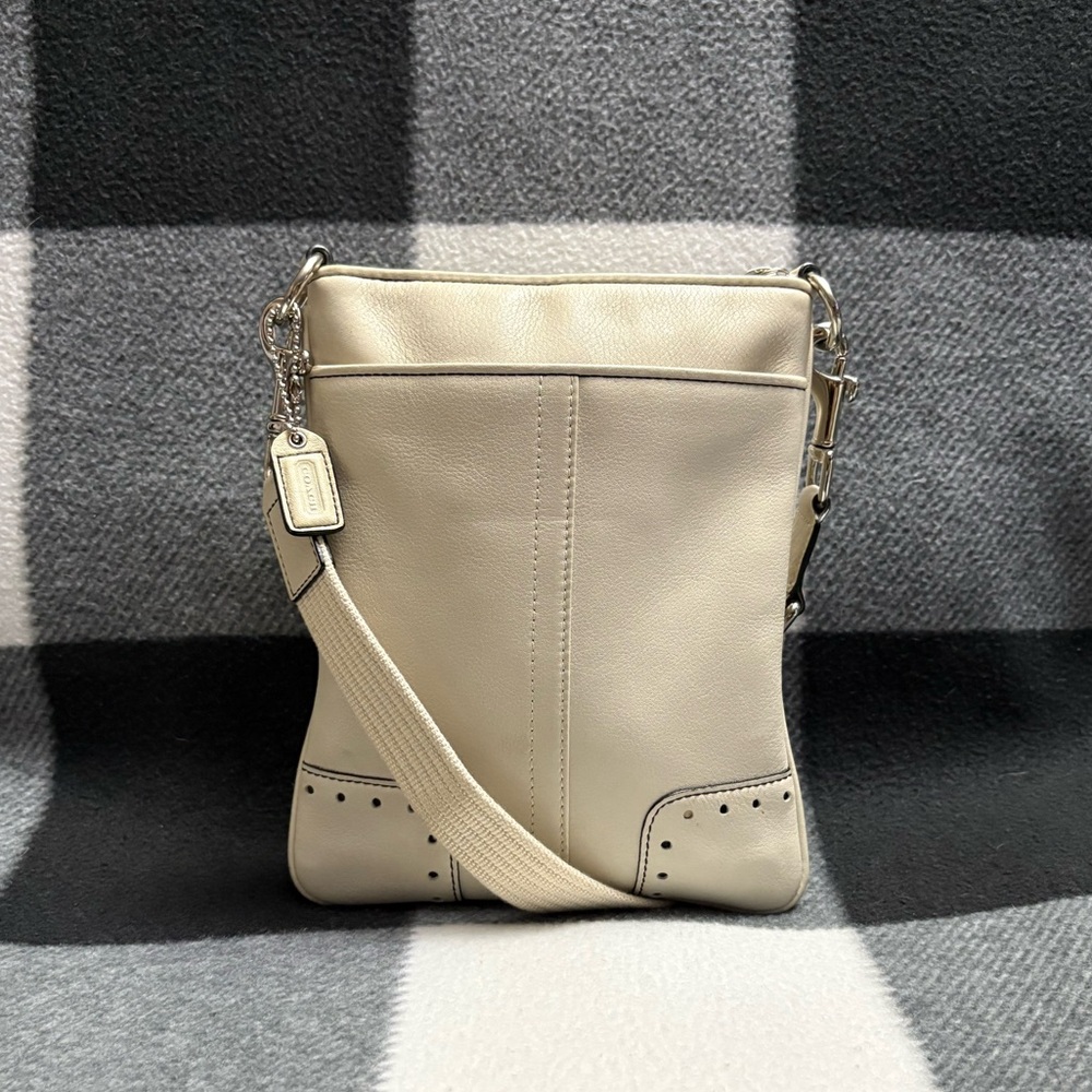 Coach Swing Pack Crossbody Bag